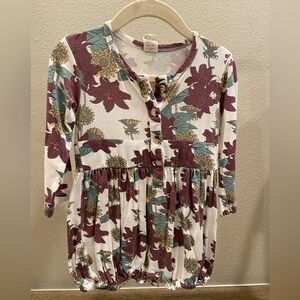 KQ 18/24m Long sleeve flowered onesie. GUC